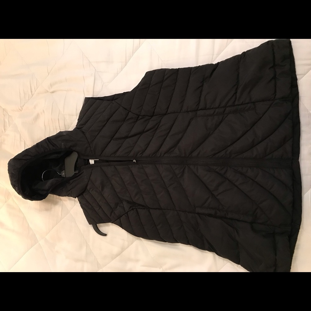 Black puffer vest